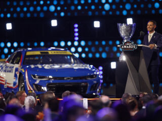 Kyle Larson thanks Hendrick Motorsports, dedicates championship to Jon Edwards during NASCAR Awards Banquet speech