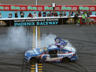 Kyle Larson wins the 2025 NASCAR Cup Series championship | Images